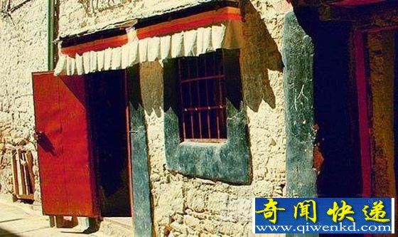 矮门房屋